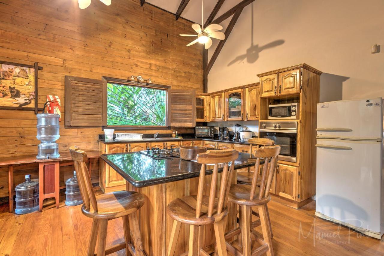 Casa Ylang In Black Sand Beach Villa Puerto Viejo de Talamanca Екстериор снимка