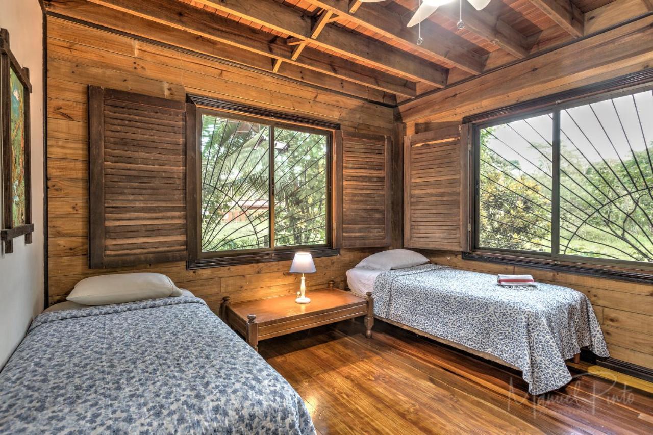 Casa Ylang In Black Sand Beach Villa Puerto Viejo de Talamanca Екстериор снимка